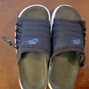 Nike slides
